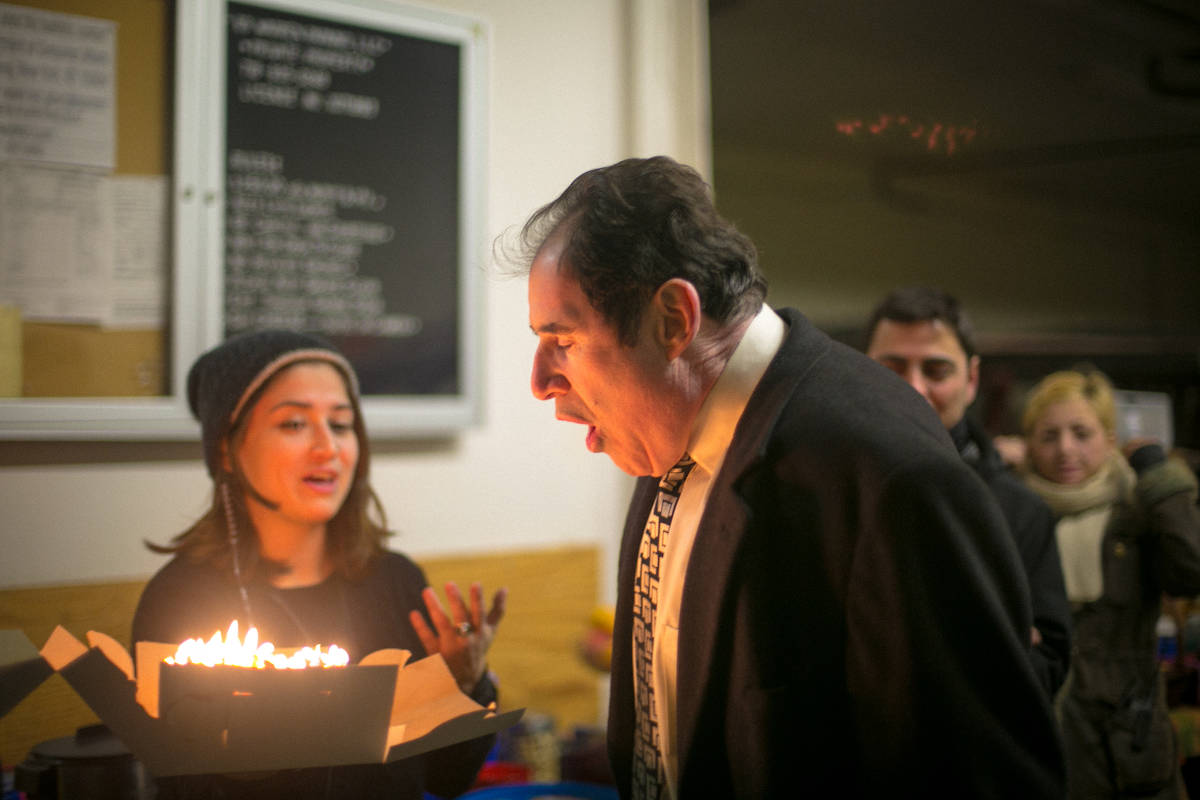 Richard Kind spent his birthday on set. The crew took a moment to celebrate with him.